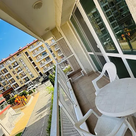 Sunny House 206 One Bedroom Apartment Slantschew brjag