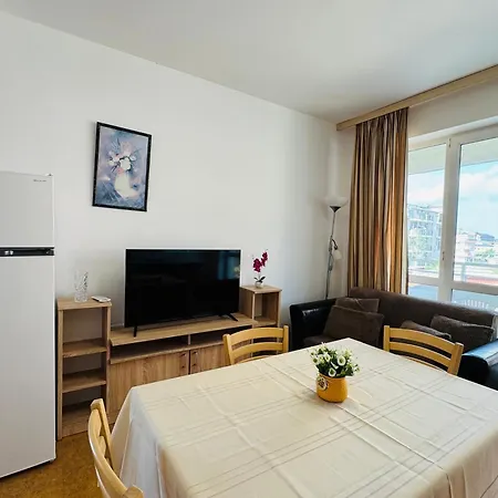 Sunny House 206 One Bedroom Apartment Slantschew brjag