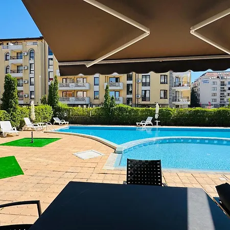 Sunny House 206 One Bedroom Apartment
